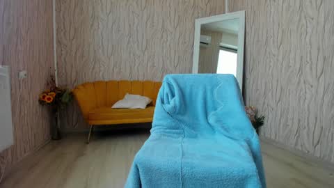 Aisha online show from January 2025 08:25:02 AM