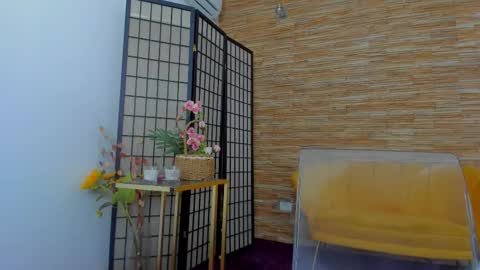 Aisha online show from September 2025 04:01:02 AM