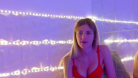 Aisha online show from September 2025 05:20:02 AM