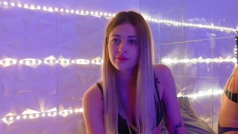 Aisha online show from October 2025 05:06:01 AM