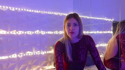 Aisha online show from October 2025 05:07:01 AM