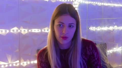 Aisha online show from November 2025 06:13:01 AM