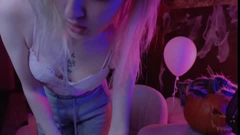 aishiro online show from October 2025 07:34:02 AM