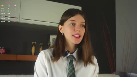 Aliza online show from February 2025 01:18:02 AM