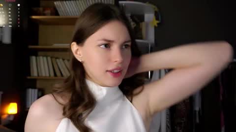 Aliza online show from October 2025 01:03:01 AM