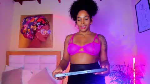 Snapshot of aitana_brown chatting on February 2026 10:04:02 PM Aitana Brown online show from February 2026 10:04:02 PM