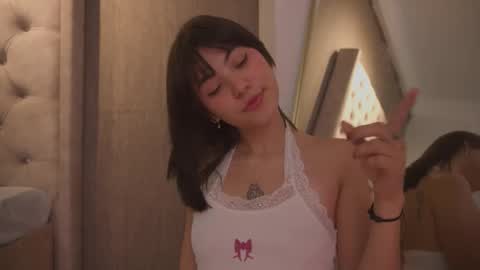 Snapshot of aitana_jhons chatting on February 2026 11:39:01 AM Aitana Jhons online show from February 2026 11:39:01 AM