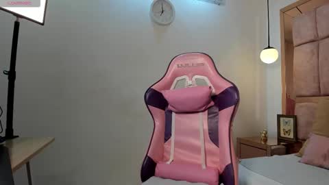 Aitana Montero online show from November 2025 11:54:02 AM