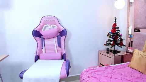 Aitana Montero online show from November 2025 11:34:02 AM