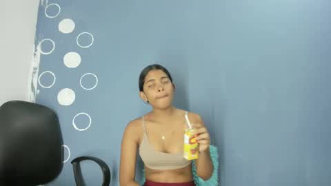 aitana online show from January 2025 01:15:01 PM