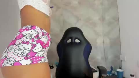 aitana online show from October 2025 02:27:01 PM