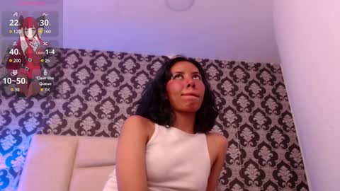 A K A N E  U W U online show from December 2024 06:57:02 PM