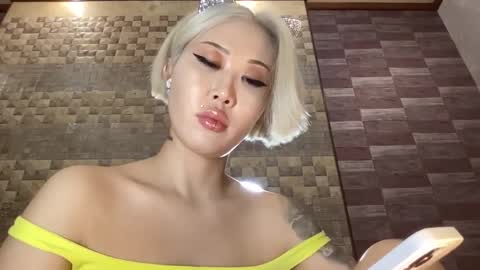 Snapshot of akemi_jp chatting on February 2025 06:35:02 PM Akemi online show from February 2025 06:35:02 PM