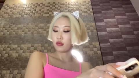 Snapshot of akemi_jp chatting on February 2025 11:34:02 PM Akemi online show from February 2025 11:34:02 PM