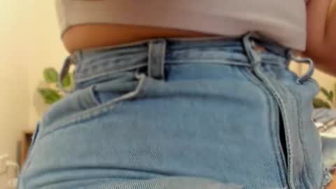 Akenda online show from October 2025 04:35:01 PM