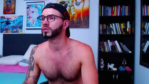 akiles online show from January 2025 10:24:01 PM