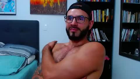 akiles online show from February 2025 02:06:01 AM