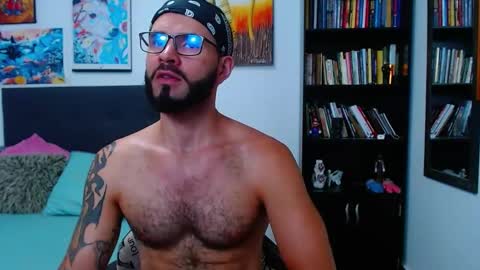 akiles online show from March 2025 01:31:02 AM