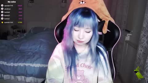 akirahartyx online show from February 2025 03:14:01 PM