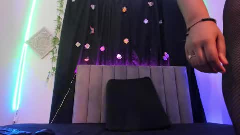 akirastone_ online show from September 2025 12:21:02 PM