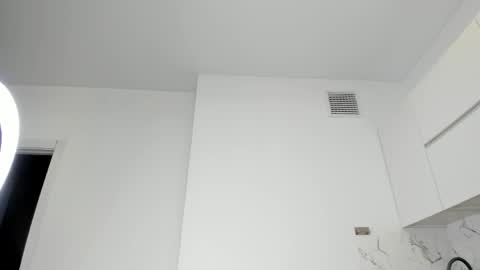 aktavianavgyst online show from May 2026 09:59:01 AM