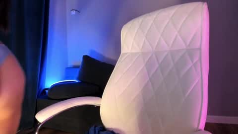 Akura is here 3 online show from November 2025 02:31:02 AM