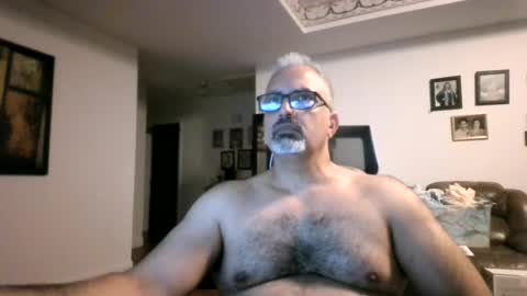 Snapshot of aladdin31673 chatting on July 2026 02:15:02 AM aladdin31673 online show from July 2026 02:15:02 AM