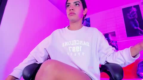 Snapshot of alahia__rodriguez chatting on January 2025 12:31:02 PM Alahia Rodriguez online show from January 2025 12:31:02 PM