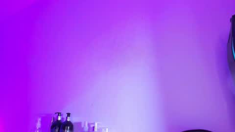 Snapshot of alahia__rodriguez chatting on March 2025 03:22:01 AM Alahia Rodriguez online show from March 2025 03:22:01 AM