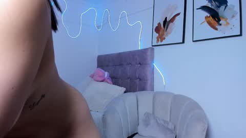 Snapshot of alaia_alegria chatting on April 2026 12:00:01 AM Alaia Alegria online show from April 2026 12:00:01 AM