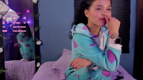 Alaia online show from December 2024 05:25:01 PM