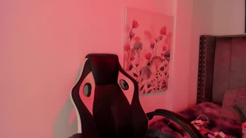 Alaia Carter online show from October 2025 03:29:02 AM