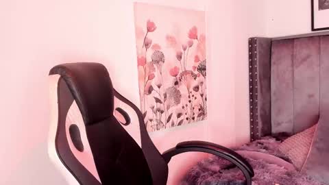 Snapshot of alaia_carter chatting on December 2025 03:48:01 AM Alaia Carter online show from December 2025 03:48:01 AM