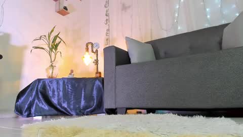 Alaia online show from February 2025 10:26:02 PM