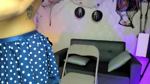 Alaia online show from October 2025 08:42:02 PM