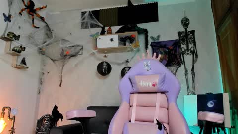 Alaia online show from November 2025 10:10:02 PM