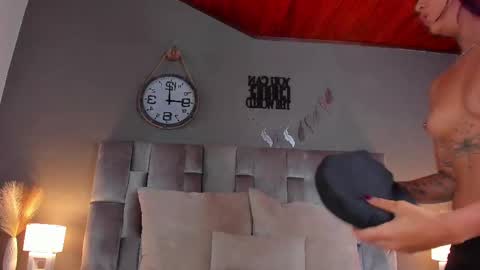  Alaia  online show from February 2025 05:35:01 PM