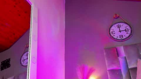  Alaia  online show from March 2025 02:48:01 PM