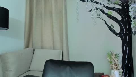     online show from October 2025 07:20:02 PM