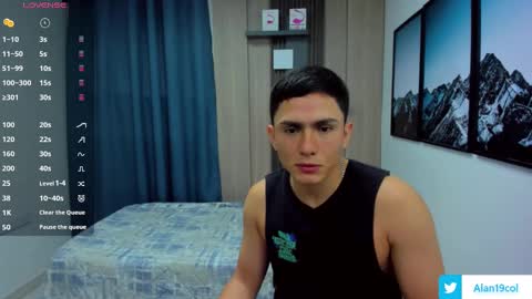 Alan  Kevin can we reach 100 thumbs up please guys  online show from March 2025 11:37:02 AM