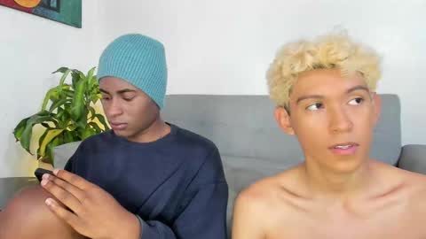 Alan and Criss - WE JUST FRIENDS WITH BENEFITS BOTH VERS online show from December 2024 09:46:01 PM