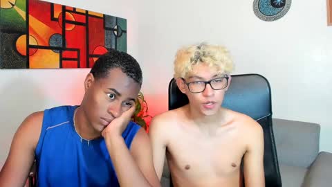 Alan and Criss - WE JUST FRIENDS WITH BENEFITS BOTH VERS online show from January 2025 04:59:01 AM