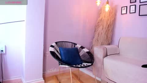 Alana online show from October 2025 12:27:01 PM