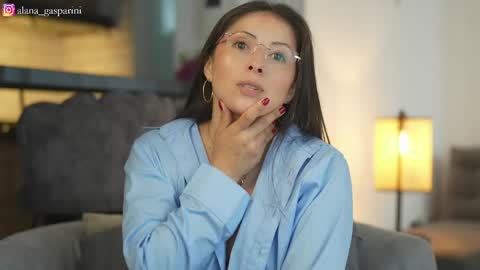 Snapshot of alana_gasparani chatting on May 2026 08:03:02 PM Alana Gasparini online show from May 2026 08:03:02 PM