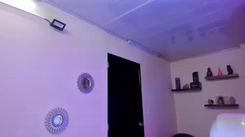 Maeve  online show from December 2024 05:02:01 PM