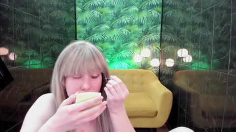 Alana online show from January 2025 06:49:02 AM