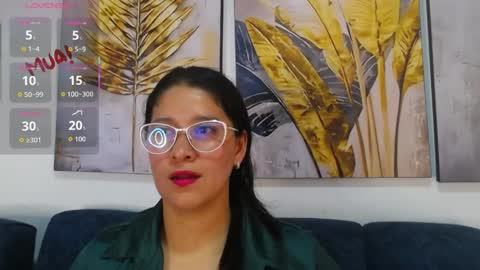 Snapshot of alana_steel_1 chatting on April 2026 05:52:02 PM Alana online show from April 2026 05:52:02 PM