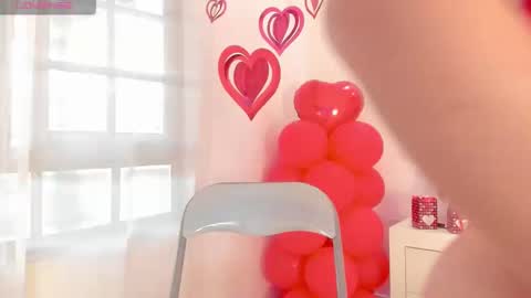       online show from February 2025 09:36:01 PM