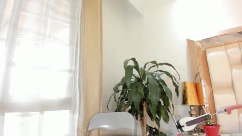 Snapshot of alana_then2 chatting on March 2025 09:15:01 PM online show from March 2025 09:15:01 PM