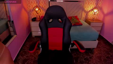  ALANA online show from December 2025 02:40:02 AM